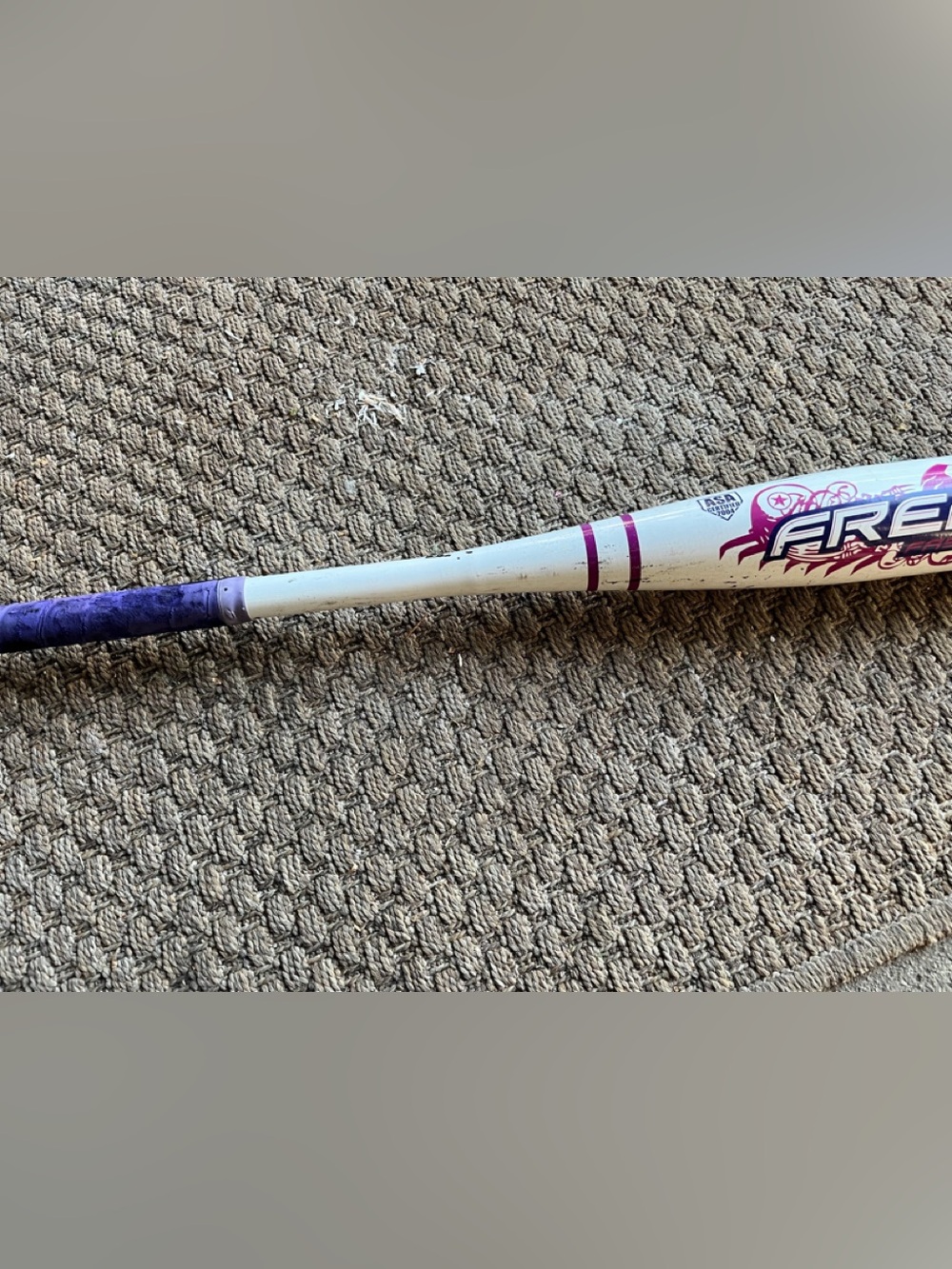 Worth FR10 Fastpitch Softball Bat -10 2 1/4 inch Diameter. This is an aluminum